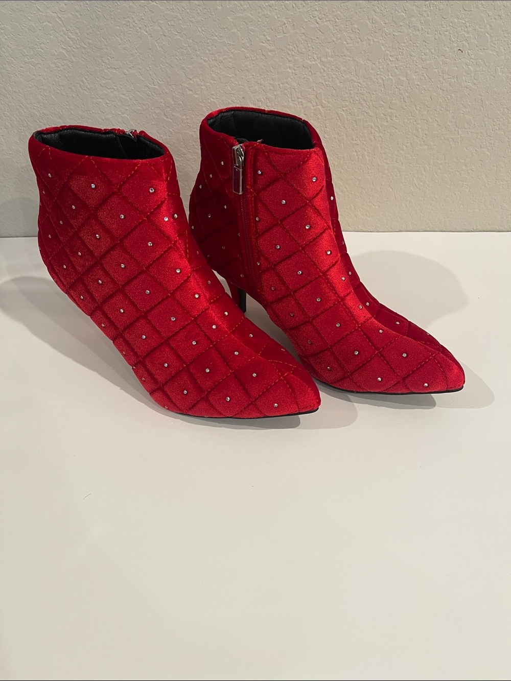 Stylish Red Quilted Ankle Boots W/Sparkling Rhinestones. Size 9. New in a Box.